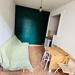 2-bed Close To Louvre Apartment Paris