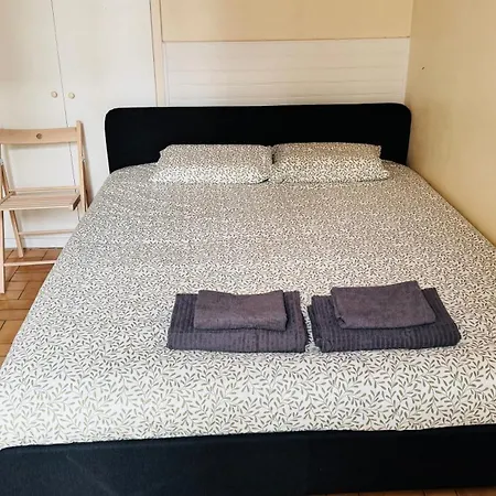 2-bed Close To Louvre * Paris