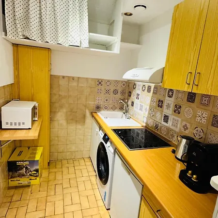 2-bed Close To Louvre