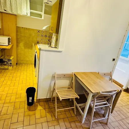 2-bed Close To Louvre * Paris