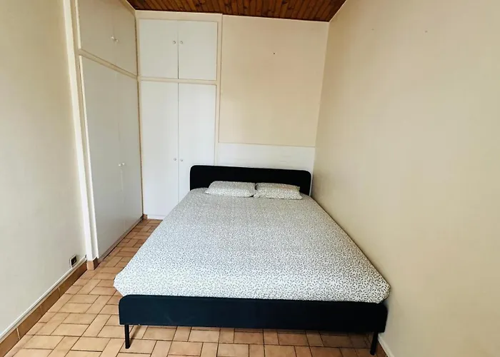 Apartmán 2-bed Close To Louvre Paříž
